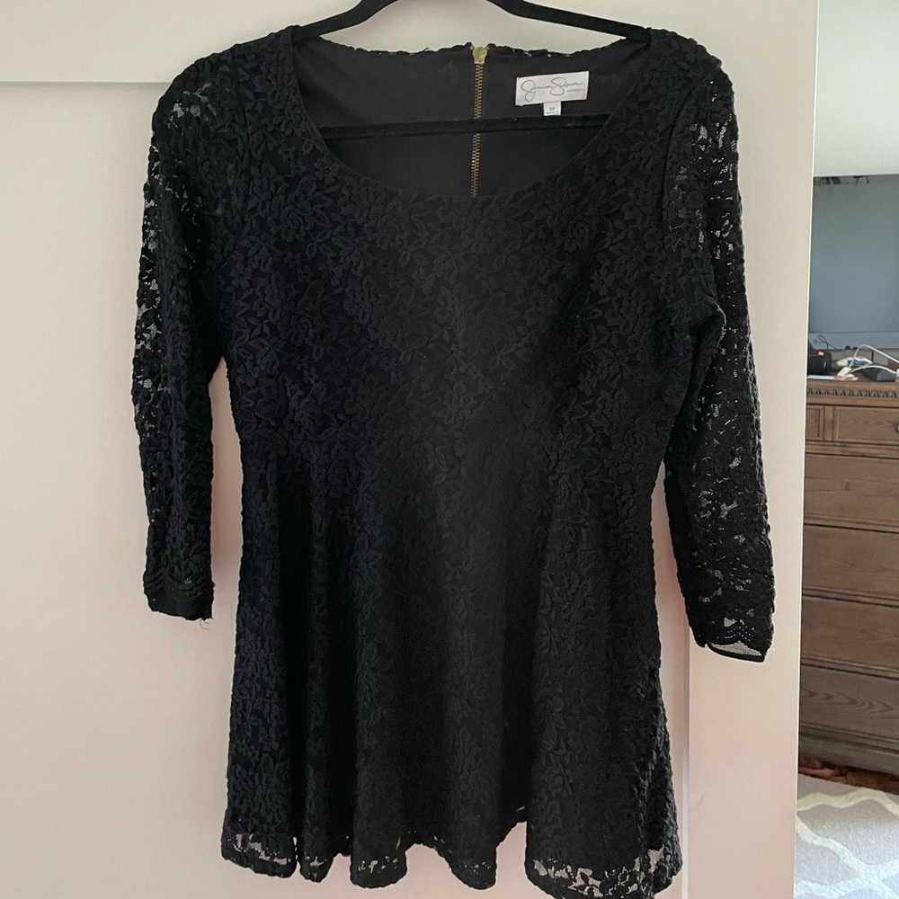 Peplum lace maternity top